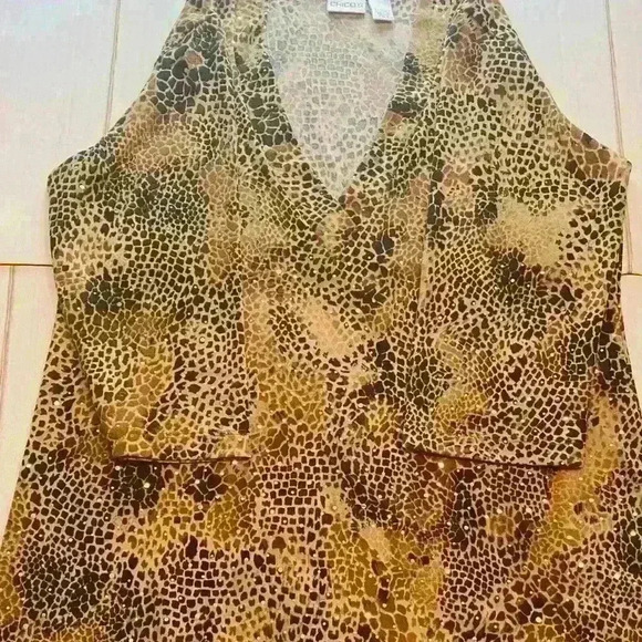 Chicos size 3 animal print lightweight v neck sweater with sequins - Picture 2 of 6